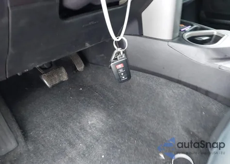 2018 Toyota Rav4 Xle from USA, damaged, VIN 2T3RFREV0JW751627